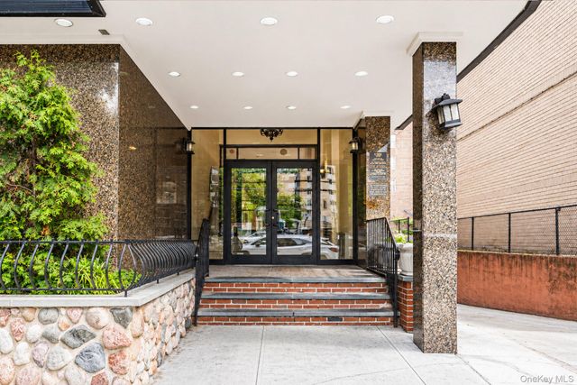 134-54 Maple Avenue 4H, Flushing, NY 11355