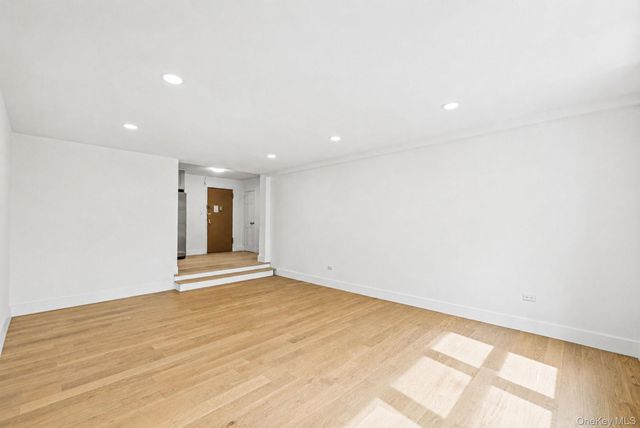 134-54 Maple Avenue 4H, Flushing, NY 11355