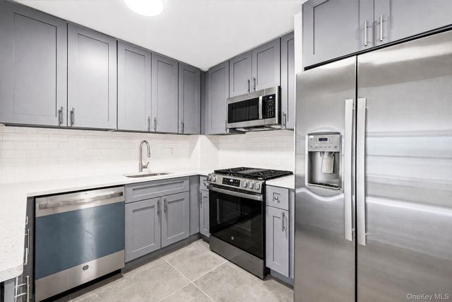 134-54 Maple Avenue 4H, Flushing, NY 11355