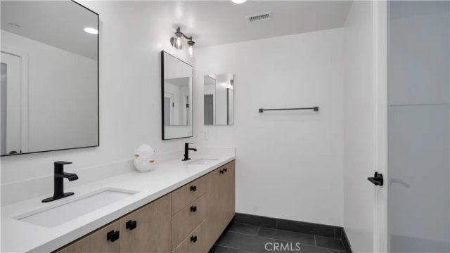 4240 Laurel Canyon Boulevard 306, Studio City, CA 91604