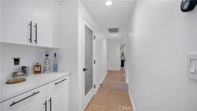 4240 Laurel Canyon Boulevard 306, Studio City, CA 91604