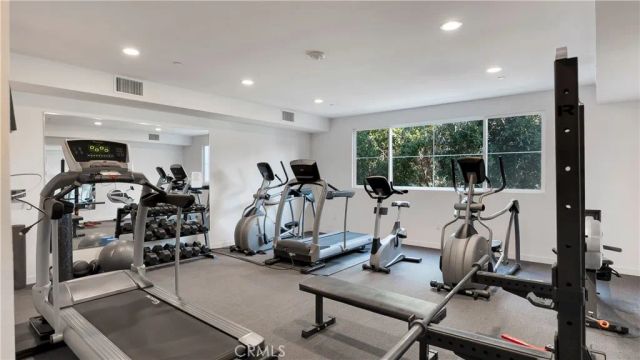4240 Laurel Canyon Boulevard 306, Studio City, CA 91604