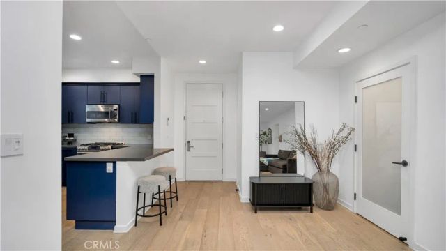 4240 Laurel Canyon Boulevard 306, Studio City, CA 91604