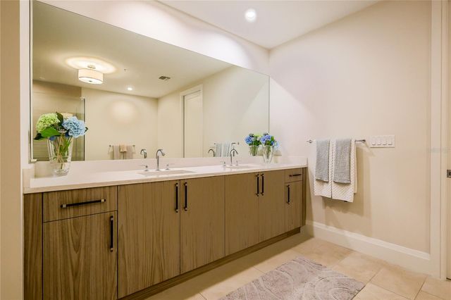 2910 W BARCELONA STREET 501, Tampa, FL 33629