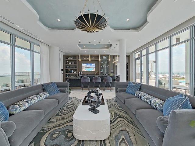 2910 W BARCELONA STREET 501, Tampa, FL 33629