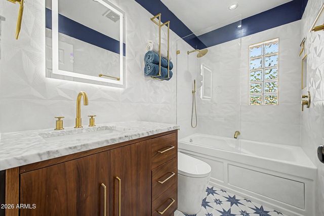 1530 W CULVER Street, Phoenix, AZ 85007