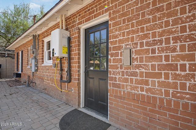 1530 W CULVER Street, Phoenix, AZ 85007