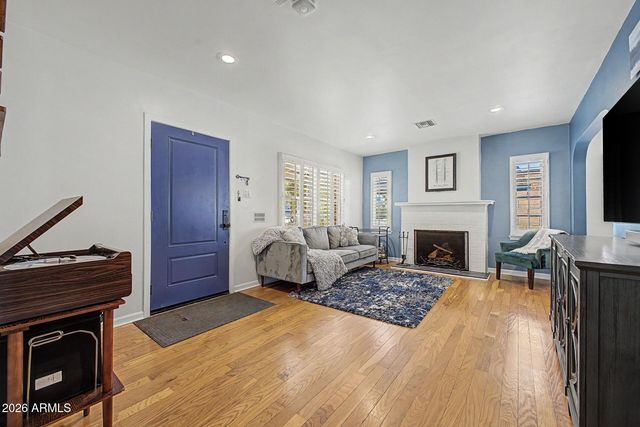 1530 W CULVER Street, Phoenix, AZ 85007