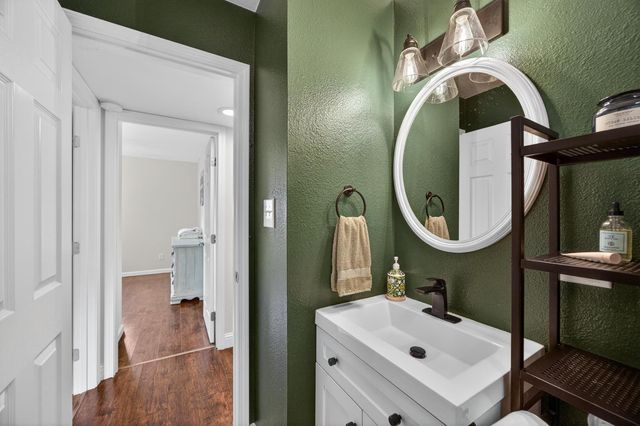 6449 Romack Cir, Sacramento, CA 95822