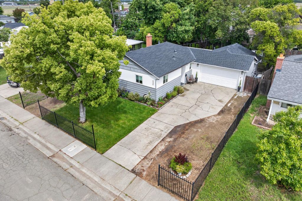 6449 Romack Cir, Sacramento, CA 95822