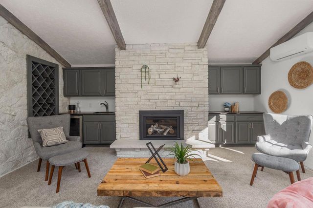 1300 Parkway DRIVE, Brookfield, WI 53005