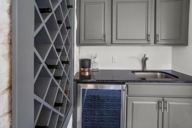 1300 Parkway DRIVE, Brookfield, WI 53005