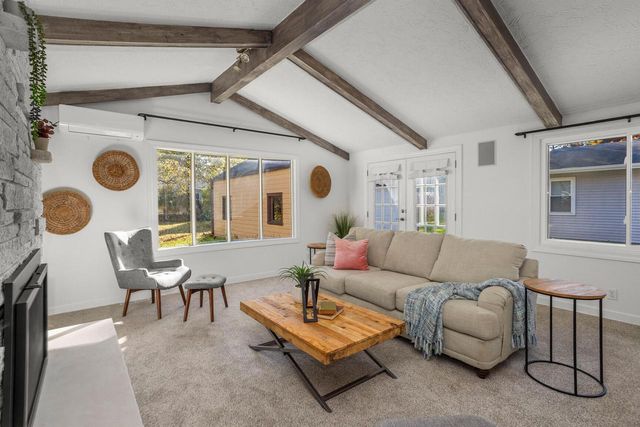 1300 Parkway DRIVE, Brookfield, WI 53005