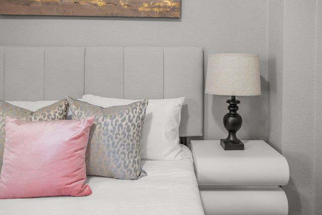 1300 Parkway DRIVE, Brookfield, WI 53005