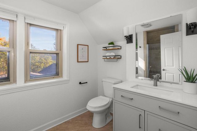 1300 Parkway DRIVE, Brookfield, WI 53005