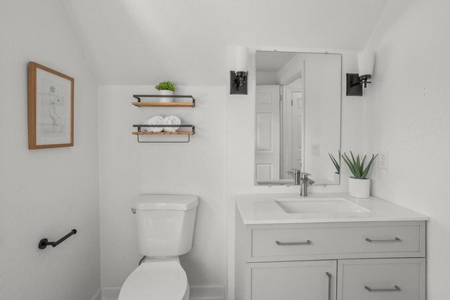 1300 Parkway DRIVE, Brookfield, WI 53005