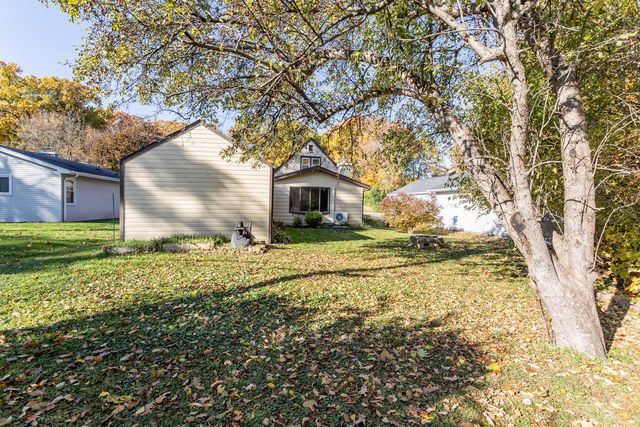 1300 Parkway DRIVE, Brookfield, WI 53005
