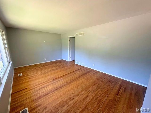 170 Ruth Drive, Florissant, MO 63031