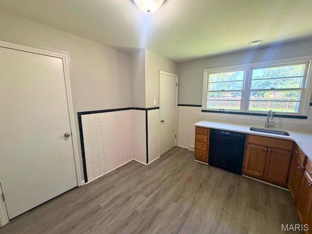 170 Ruth Drive, Florissant, MO 63031
