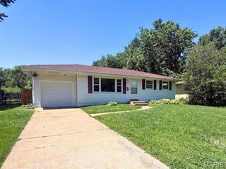 170 Ruth Drive, Florissant, MO 63031