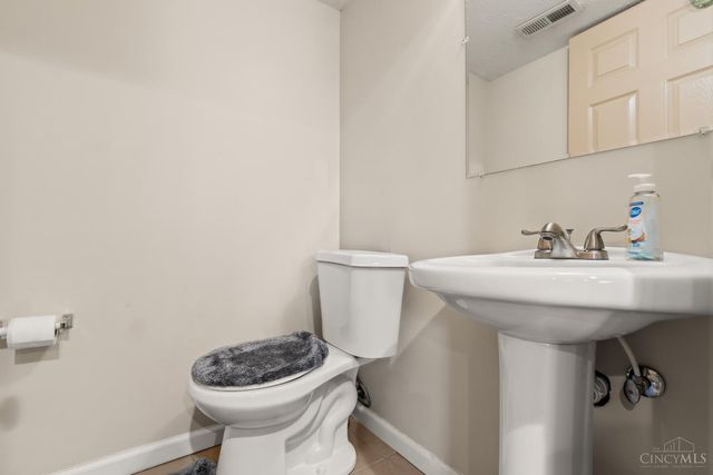 1451 Lemontree Drive, Forest Park, OH 45240