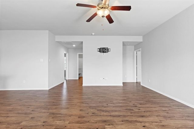 14097 Lake Crescent Drive, Conroe, TX 77384