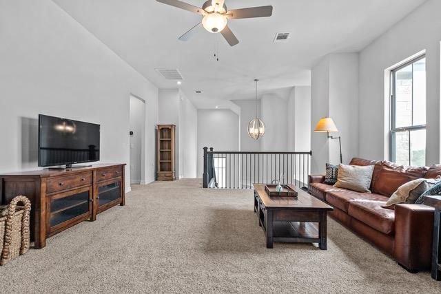 236 Diamondback DR, Georgetown, TX 78628