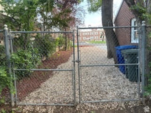 1470 E DARLING ST, Ogden, UT 84403