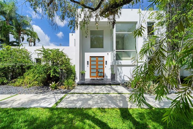 7930 SW 52nd Ct, Miami, FL 33143