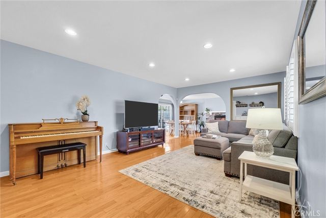 347 W Meacham Street, Glendora, CA 91740