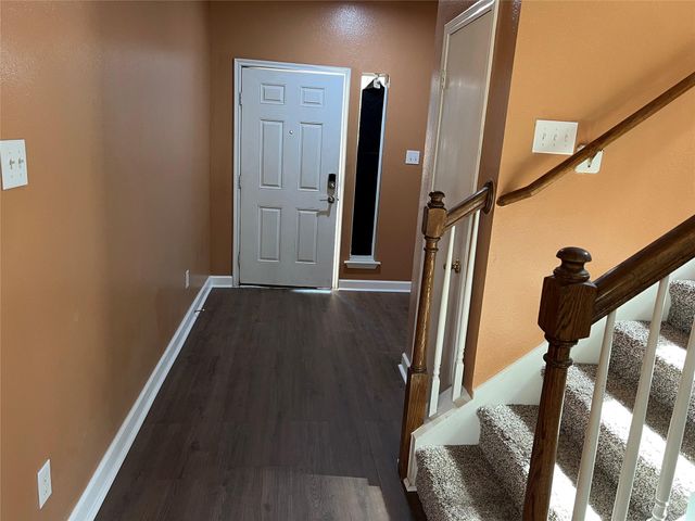 8923 Durham Manor Lane, Houston, TX 77075