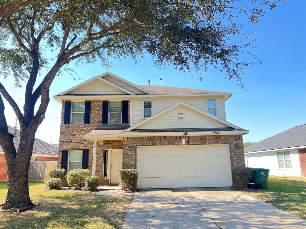 8923 Durham Manor Lane, Houston, TX 77075