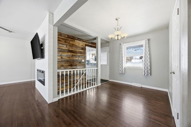 1905 9th Street N, Fargo, ND 58102