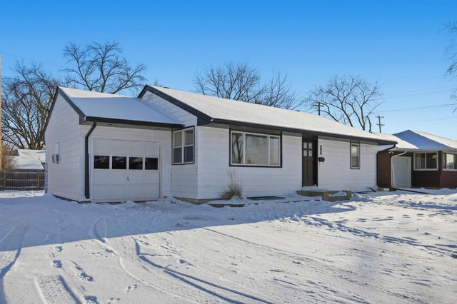 1905 9th Street N, Fargo, ND 58102