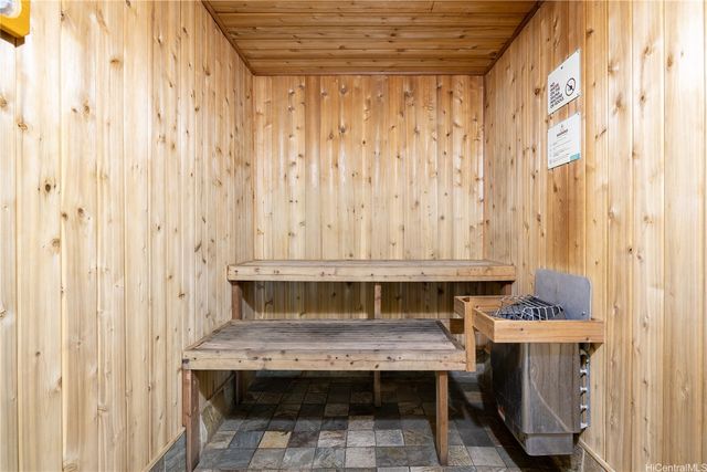 445 Seaside Avenue 1814, Honolulu, HI 96815