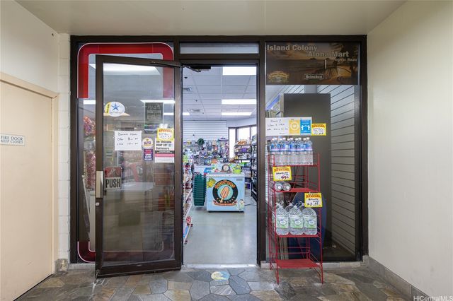 445 Seaside Avenue 1814, Honolulu, HI 96815