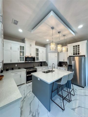 1313 W Dawes W Avenue, Alton, TX 78573