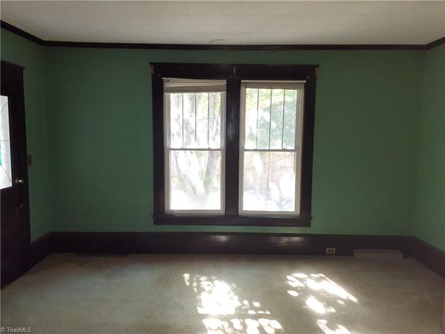 447 Cascade Avenue, Eden, NC 27288