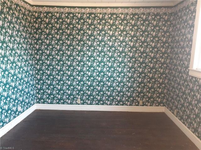 447 Cascade Avenue, Eden, NC 27288