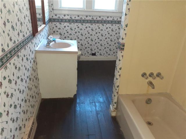 447 Cascade Avenue, Eden, NC 27288