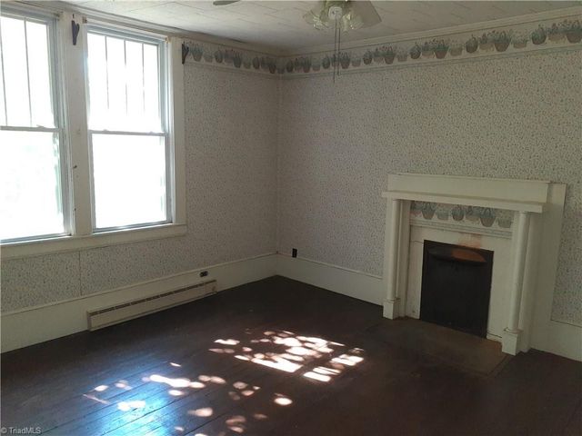 447 Cascade Avenue, Eden, NC 27288