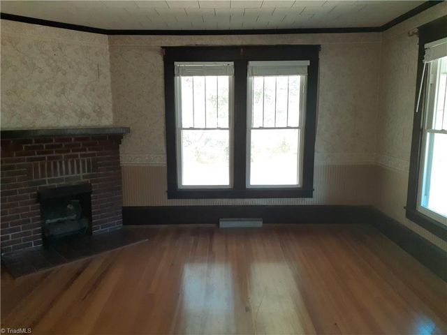 447 Cascade Avenue, Eden, NC 27288