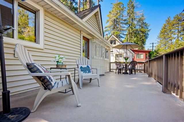 23413 Knapps Cutoff, Crestline, CA 92325