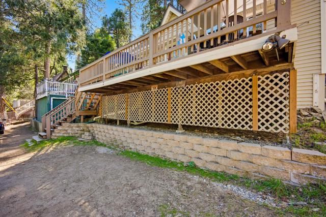 23413 Knapps Cutoff, Crestline, CA 92325