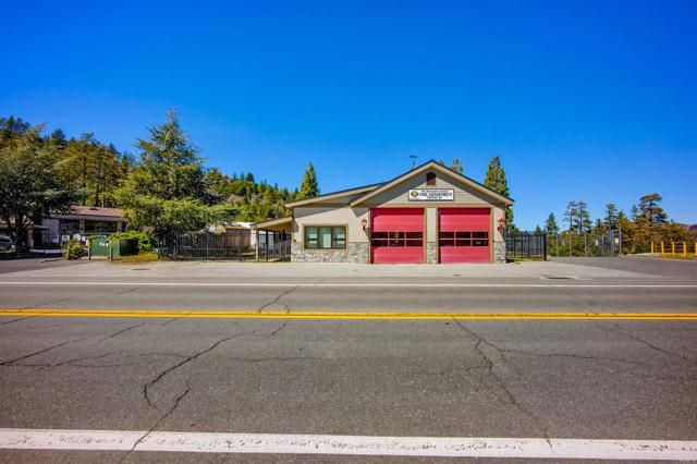 23413 Knapps Cutoff, Crestline, CA 92325