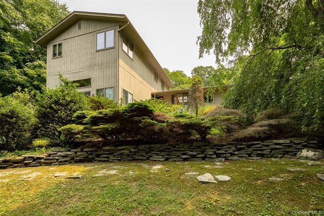 185 White Pond Road, Stormville, NY 12582