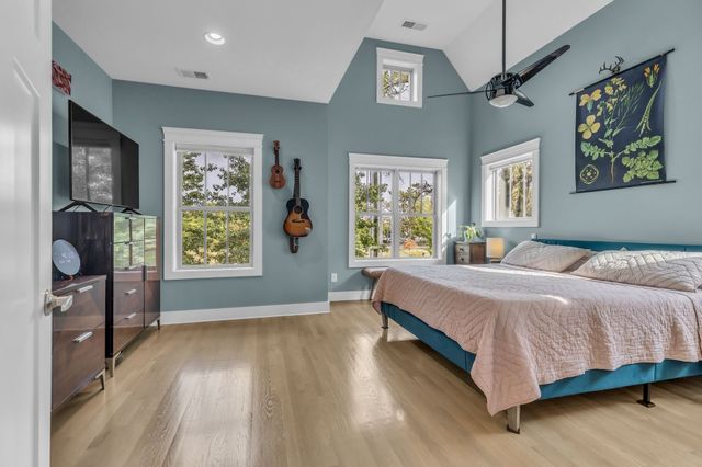 1433 14th Ave, S, Nashville, TN 37212