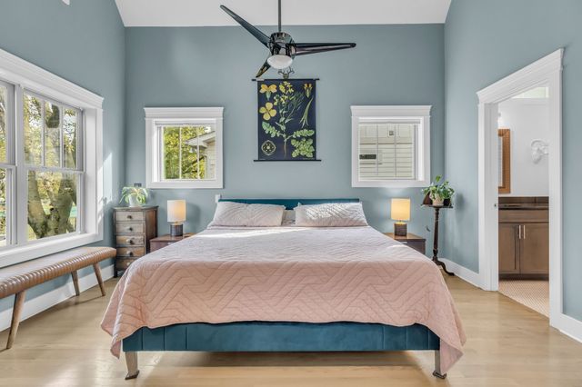 1433 14th Ave, S, Nashville, TN 37212