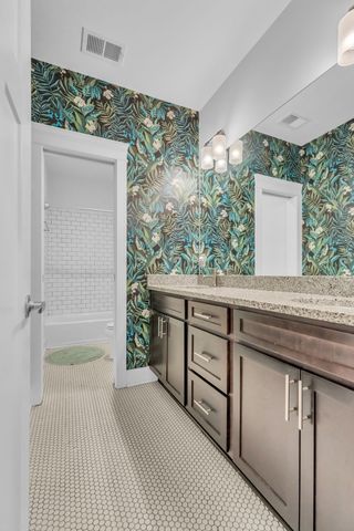 1433 14th Ave, S, Nashville, TN 37212