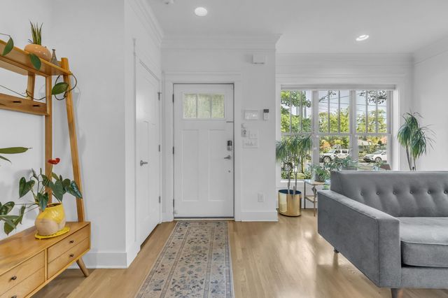 1433 14th Ave, S, Nashville, TN 37212